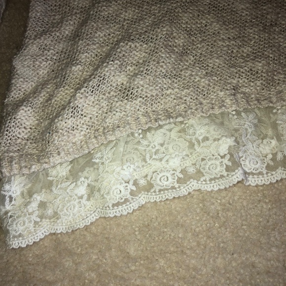 Abercrombie and Fitch Oversized Sweater - Picture 4 of 4